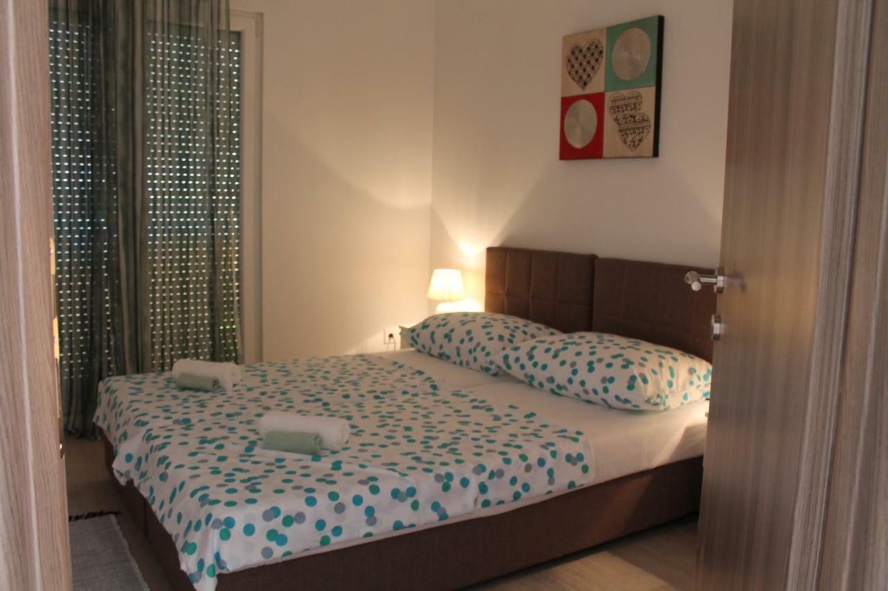 Lana I Natali Apartment Kastela Exterior photo