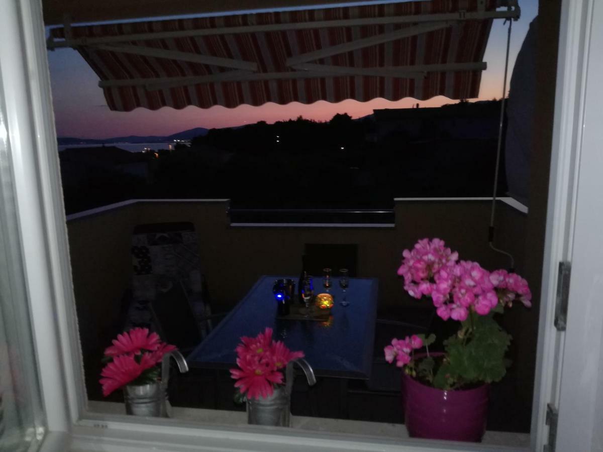 Lana I Natali Apartment Kastela Exterior photo